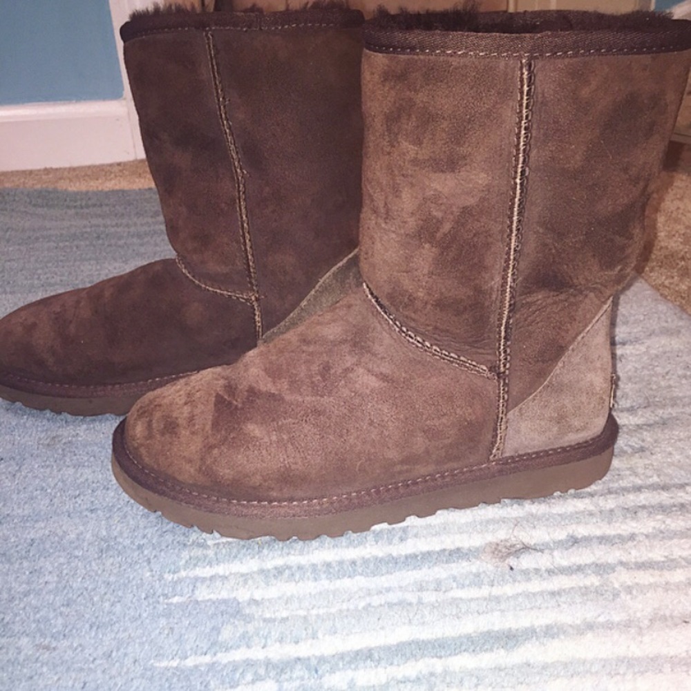 UGG classic short boot